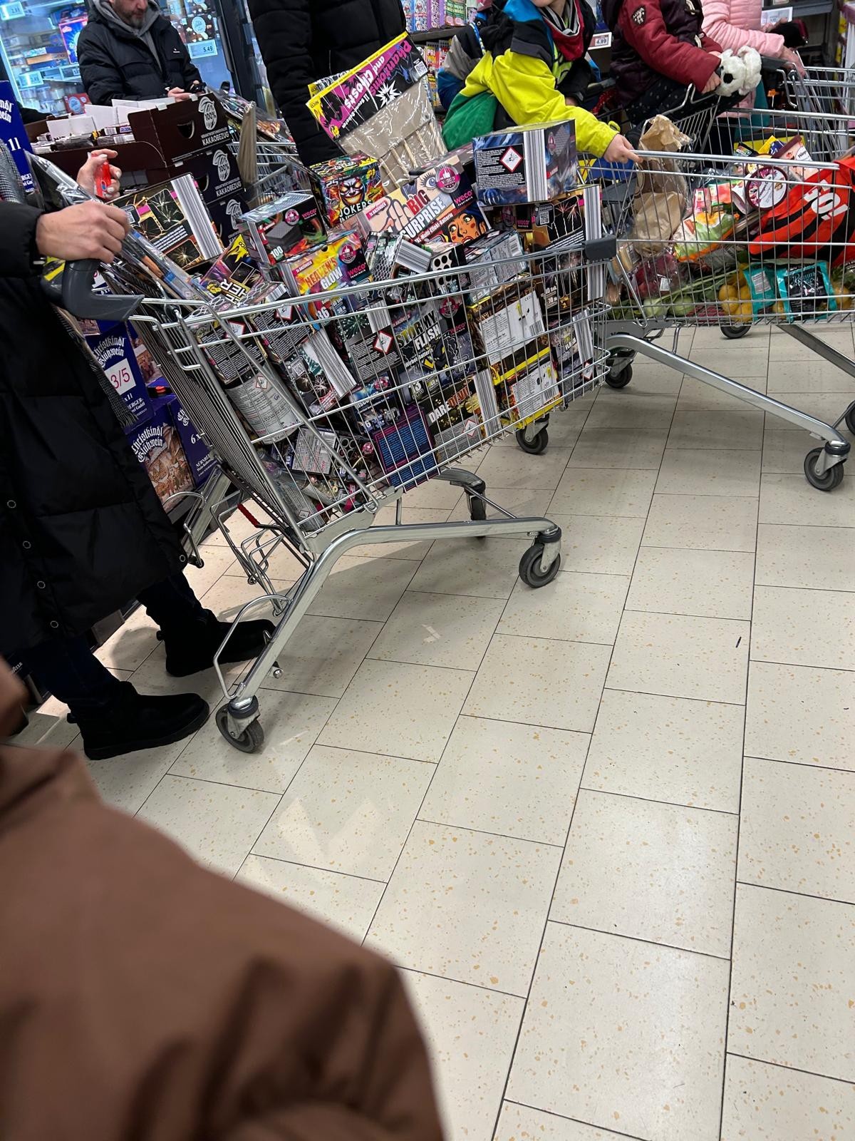 ddc5f9b1-2efd-4efd-88c7-d68ccb9333bf