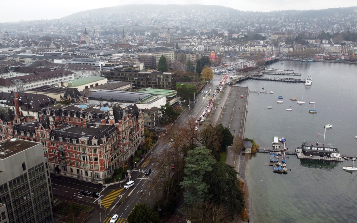 Banki Unii nie chcą Rosjan. Blokują przelewy, zamykają konta