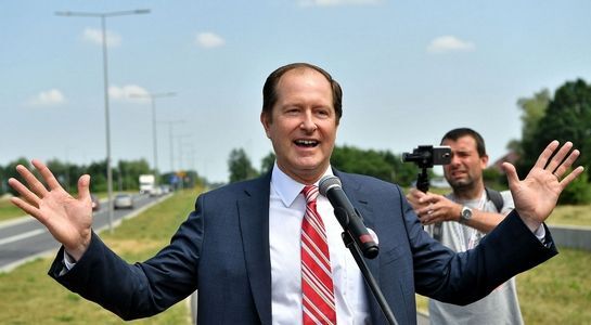 Nieoficjalnie: Polski rząd blokuje ambasadora USA