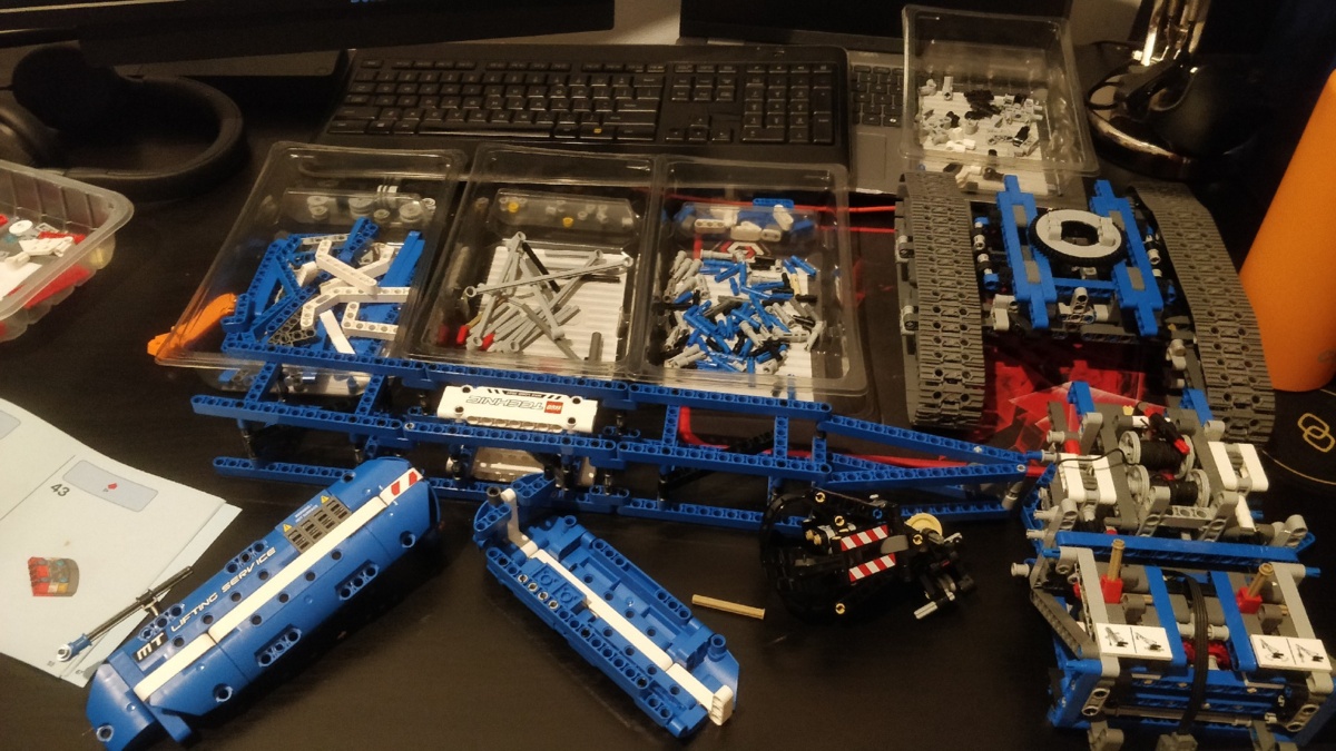 e5f489ea-79cb-4aa2-a043-77f177d02044