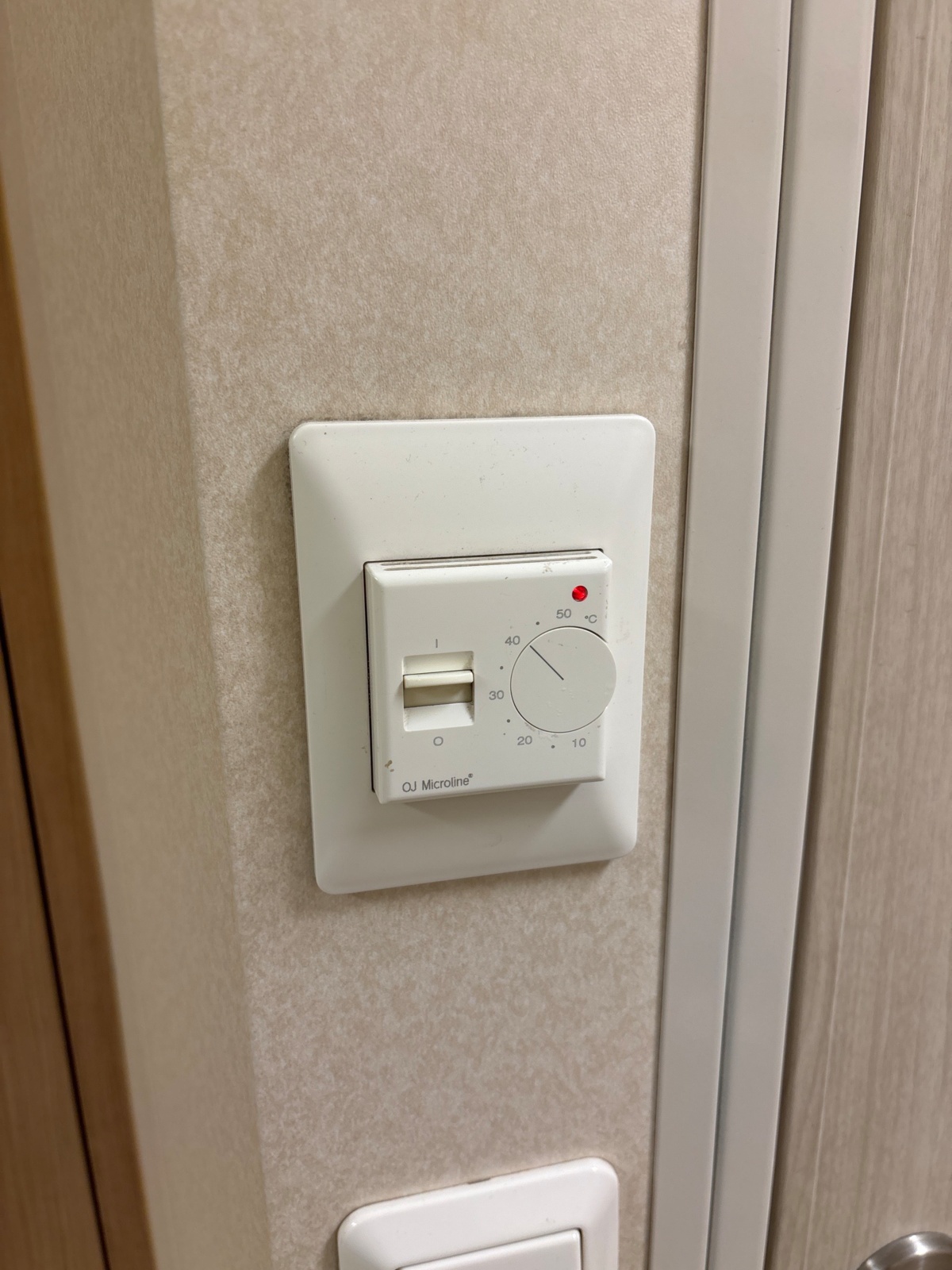 812b8f63-5073-4e0f-883f-8d9c8bd59307