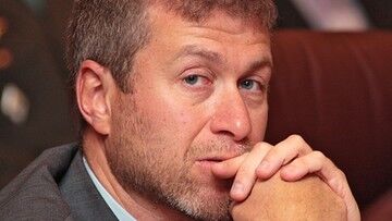 Wielka Brytania: Nałożono sankcje na dwóch oligarchów związanych z Abramowiczem