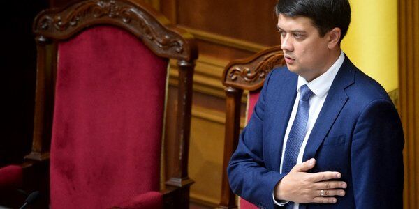 Ukraina: Nieposłuszny szef parlamentu zdymisjonowany