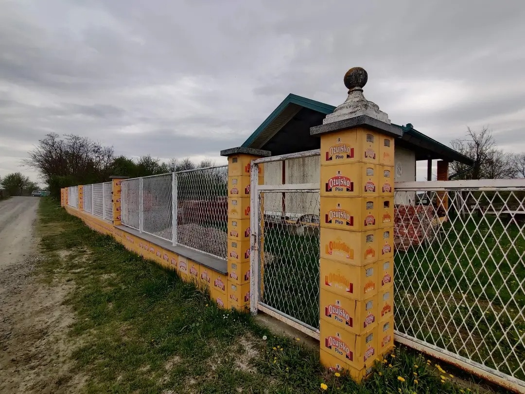 4d259768-6a8d-4cfa-8fe3-e3f2cc1ba8ea