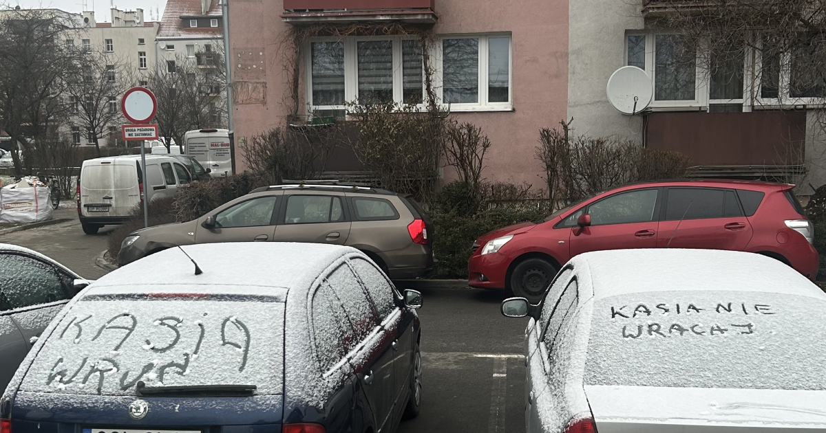 d8129cd1-d8b0-4a4e-a3ec-74b459013f11