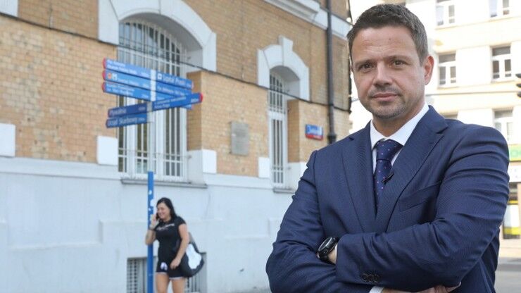 Matka Rafała Trzaskowskiego była tajnym współpracownikiem SB?