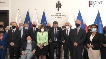 Członkostwo Polski w UE. Oświadczenie senatorów