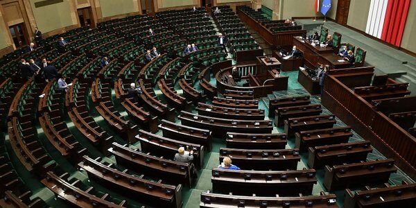 Odwołanie posła w trakcie kadencji? Polacy mówią "tak"