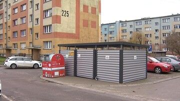 Łódź. Zwłoki noworodka na śmietniku. Były zawinięte w torbę