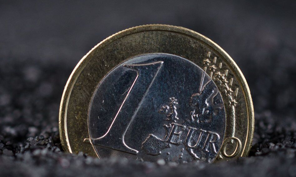 Dług publiczny strefy euro przebił 100 proc. PKB