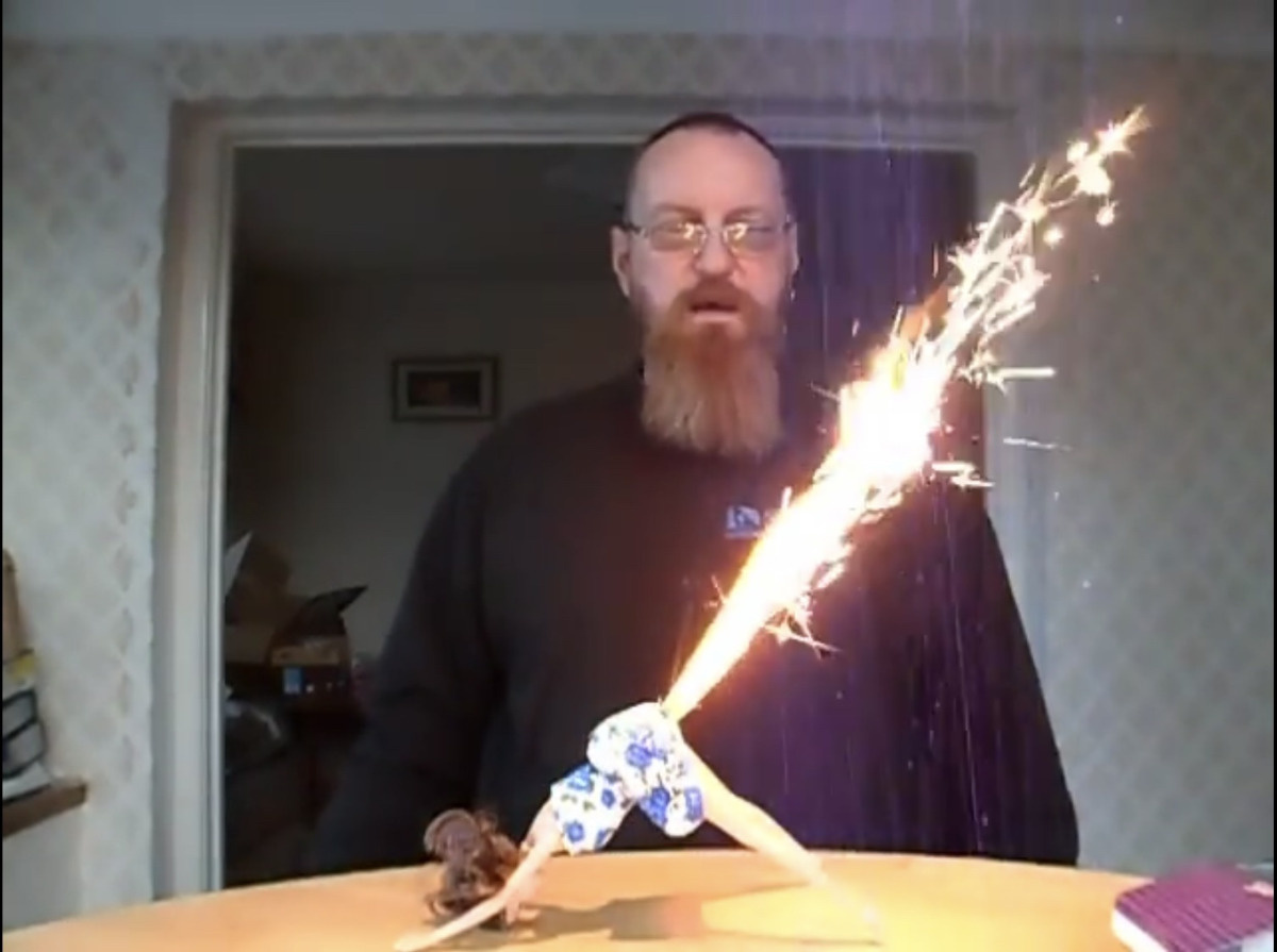 98059869-2a7f-4948-9622-61bbf827c25d