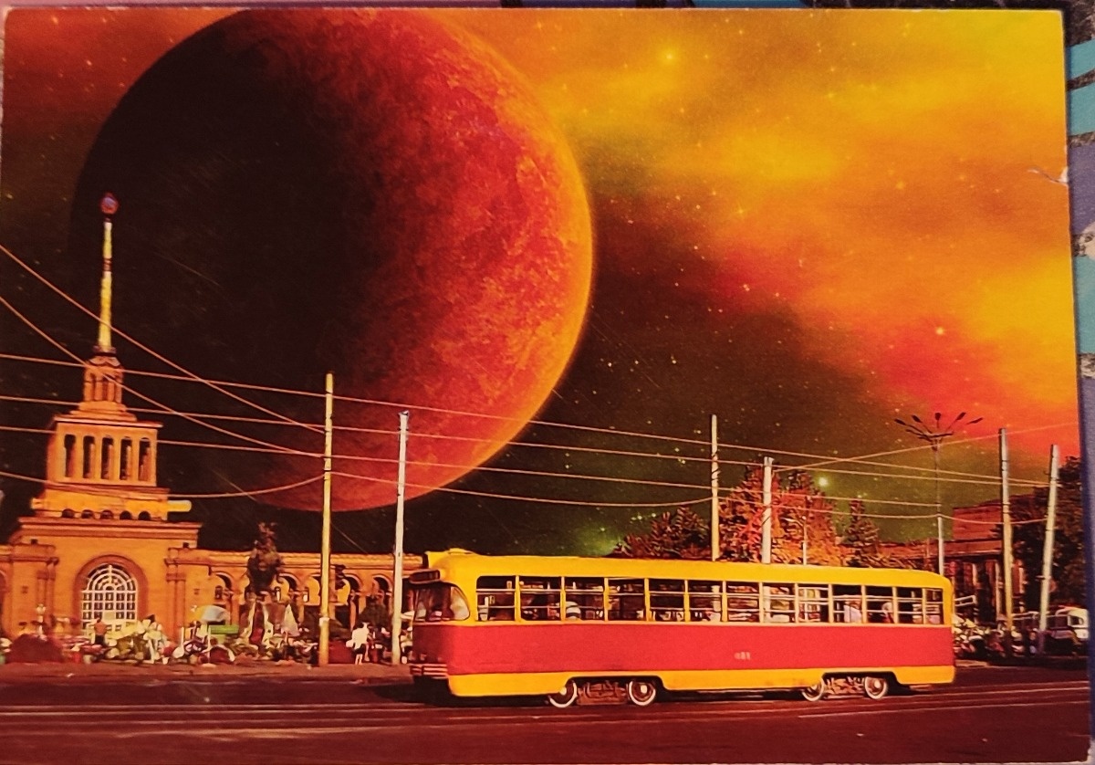 b9898ee4-947b-4826-bd26-3e08705cd5a0