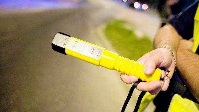 Kraków. Pijany kierowca zamiast do dziewczyny przyjechał pod komisariat