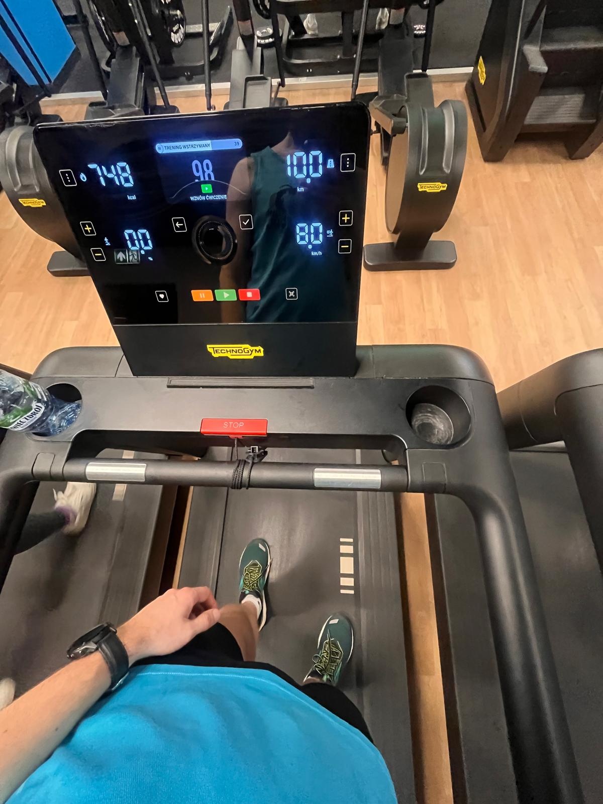 f140f120-bfbb-444d-9cf7-ae4b8643b918