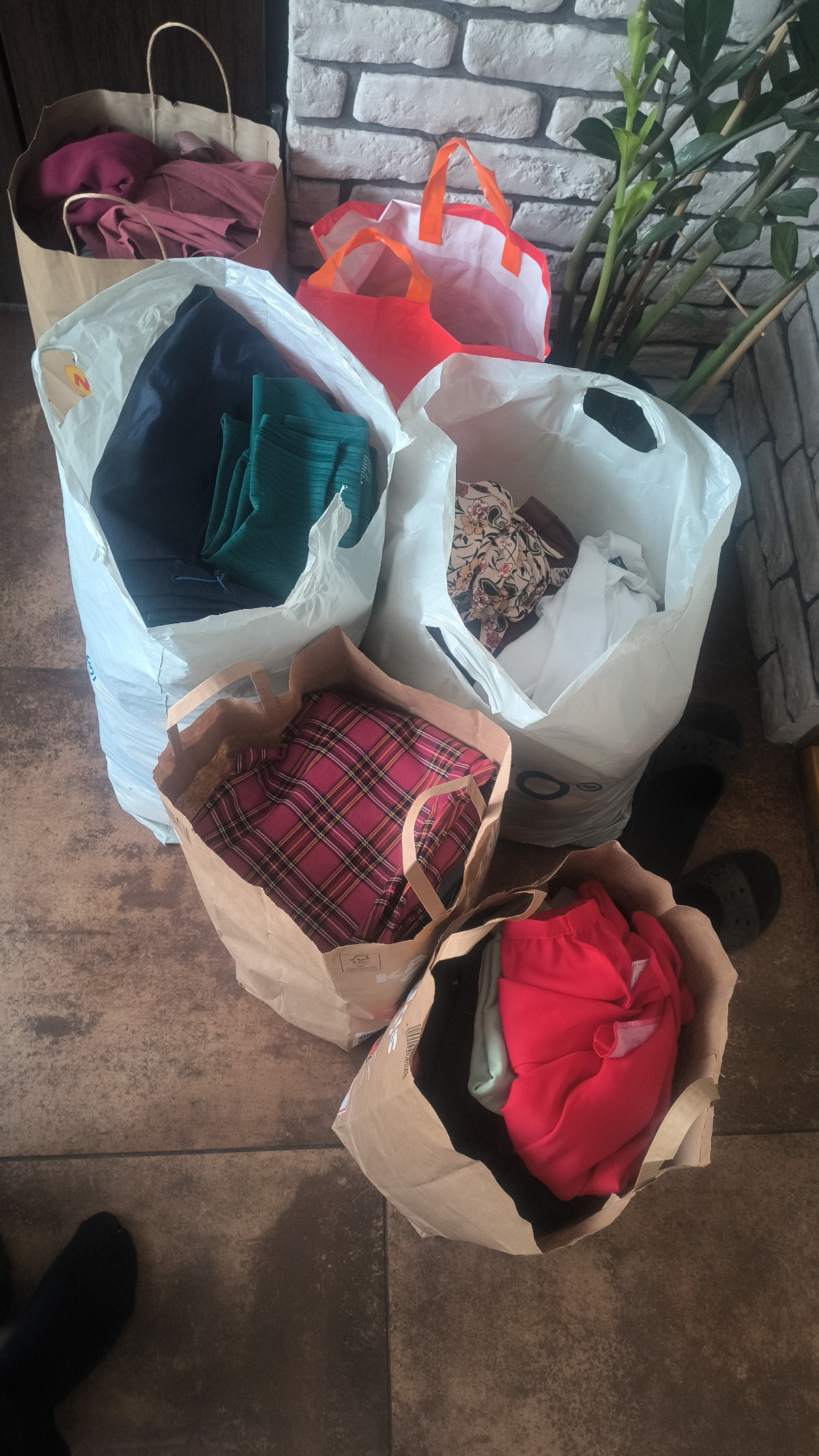 d4e0fc3b-cd32-4218-a694-fd62e6f94c64