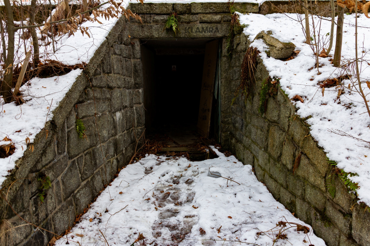 833d60aa-60b9-4641-83e3-f6805fd46aeb