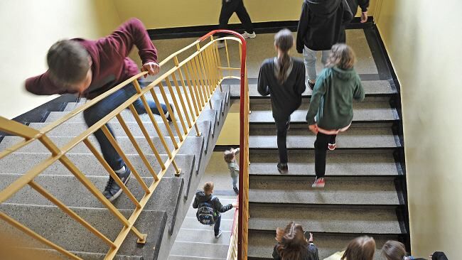 Po wakacjach może brakować nauczycieli. "Jest nowy powód odejść, to minister Czarnek"