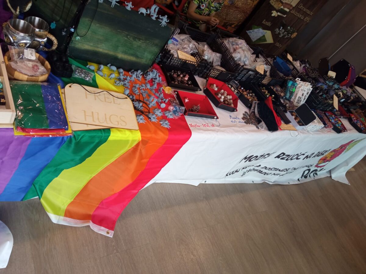 b872e0e6-03dc-4900-acdf-328d11c8419e