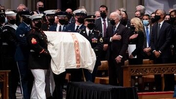 USA. Joe Biden i byli prezydenci pożegnali Colina Powella