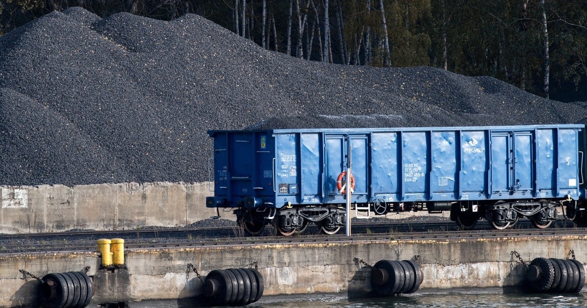 Państwowa spółka grozi pozwaniem Skarbu Państwa. Domaga się ponad miliarda złotych - przez decyzje Morawieckiego