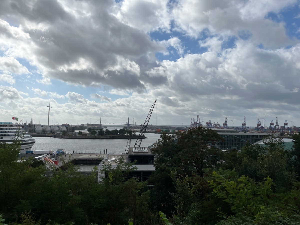 0bf8eb27-8ff5-4e0e-87a2-1c148baa9f1c