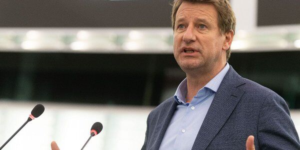 Lider francuskich Zielonych o imigrantach: To tylko 4 tys. osób, nie zagrażają