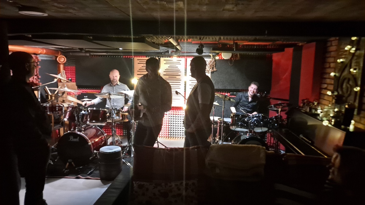 7998a52b-1306-4290-a565-89a4f66ea927