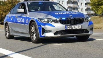 Białystok. Kara więzienia i dożywotni zakaz prowadzenia za próbę potrącenia policjanta