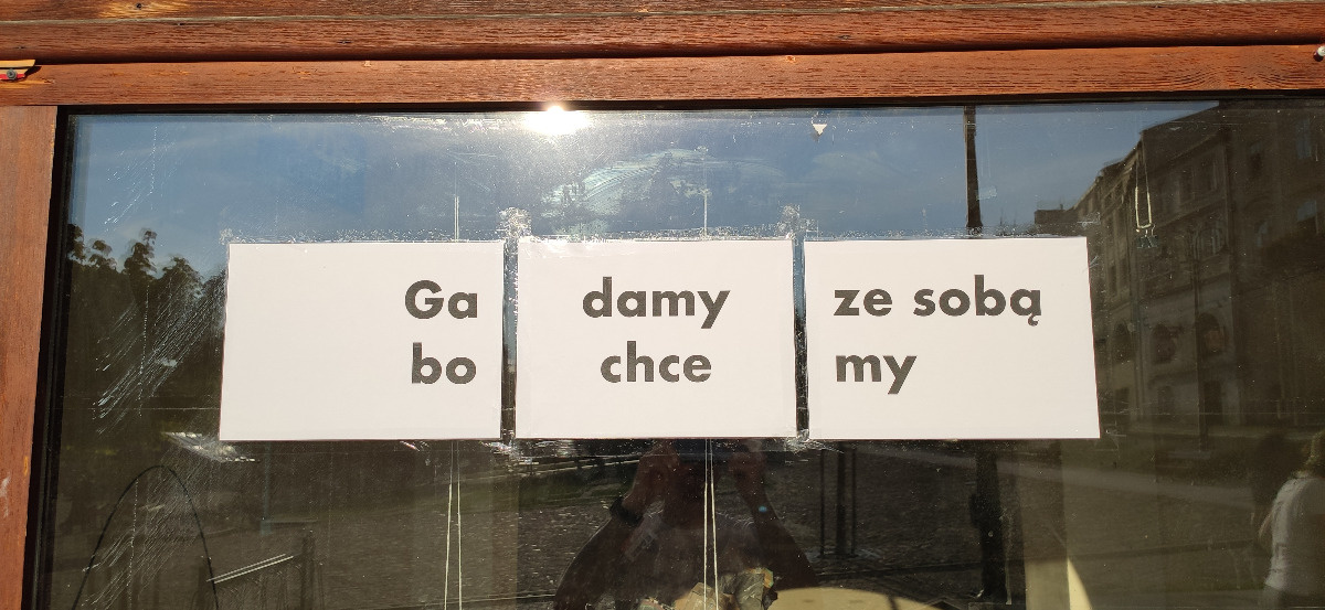 4df8d5b9-3120-449c-a3ae-84c973423aea