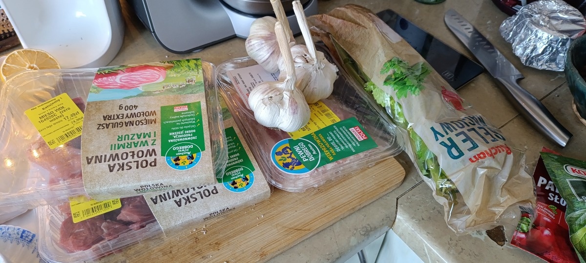 e4dfc6df-12f1-4b3f-8d4d-c1989a69c4ca