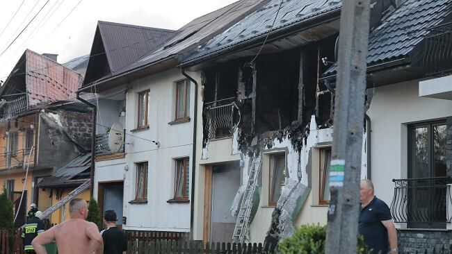 Dlaczego w Nowej Białej spłonęło tyle budynków? Ekspert mówi o charakterystycznej zabudowie