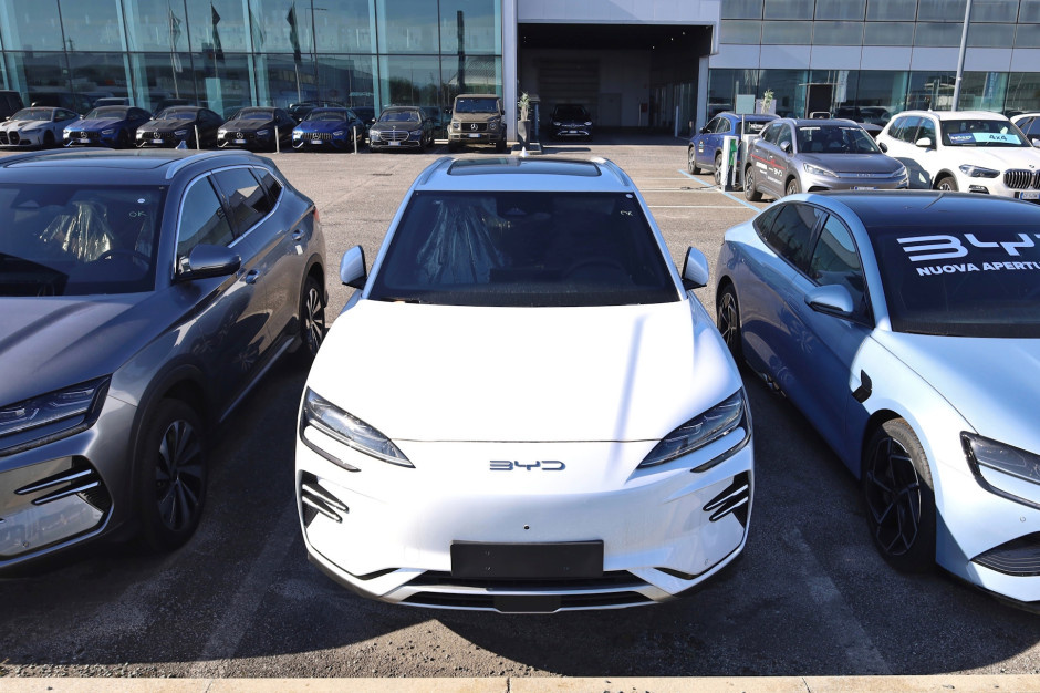 Chiny zgodziły się z Unią Europejską w sprawie cen minimalnych na chińskie samochody elektryczne - pytanie czy to umowa czy tylko wskazówki?