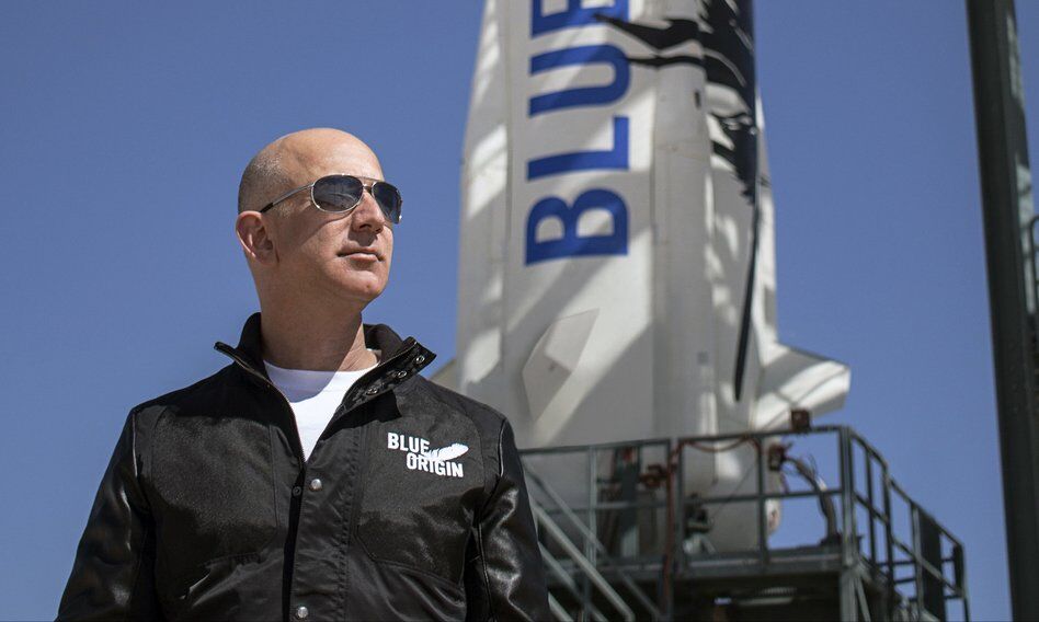 Jeff Bezos poleci dziś w kosmos. Rywalizacja miliarderów nabiera rumieńców