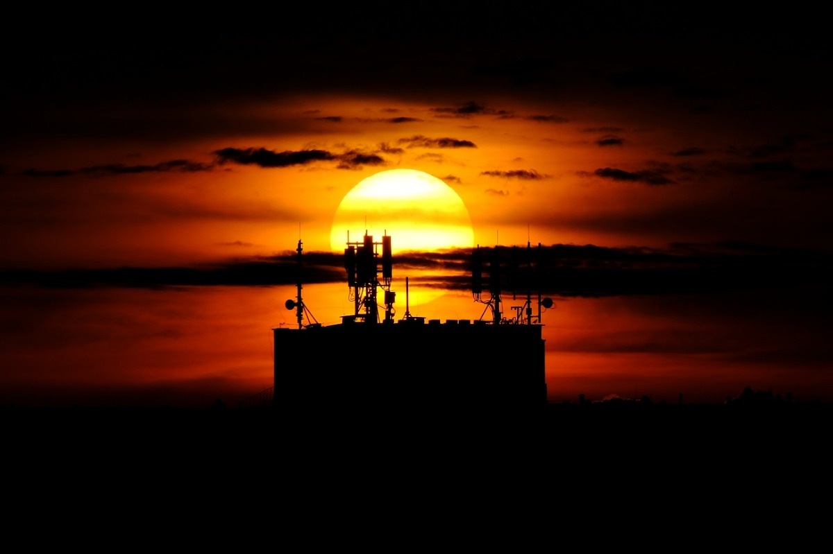 Wielkanocny Zachód Słońca Katowice Poniedziałek 21/04/2025 Fot. Piotr Witowski Urokliwy Śląsk / Śląsk Jest Prze Śliczny