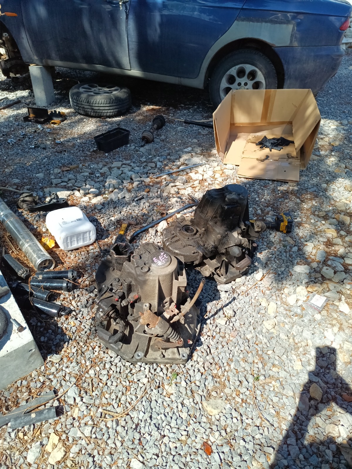 e01baeb4-4137-4f1c-a87f-78a385e2ff09