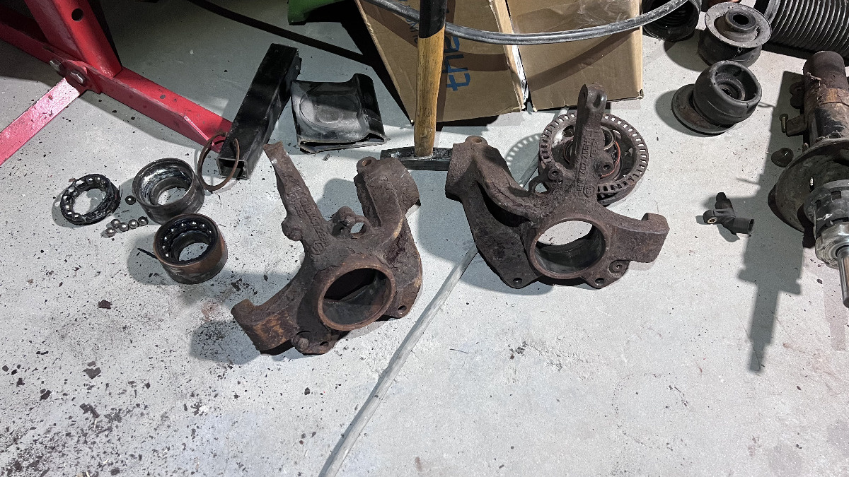 e7f70166-9bde-405c-96f5-dc19e454f2f1