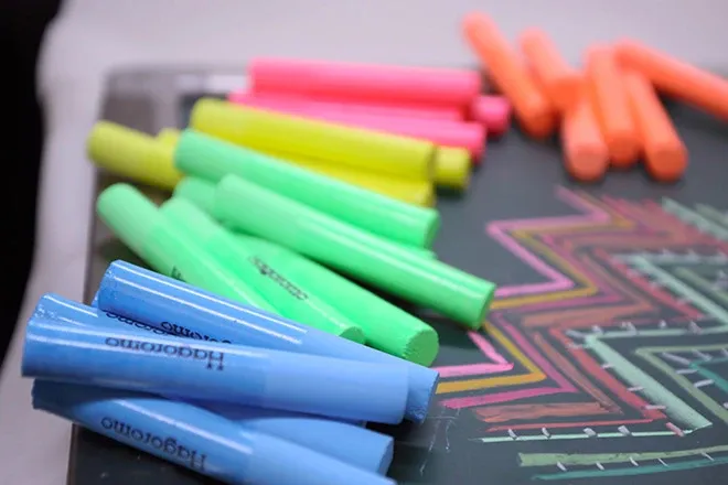 Jak wytwarza się szkloną kredę