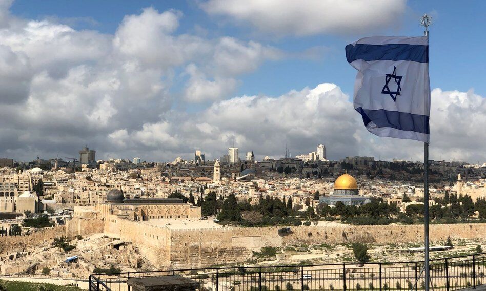 Izrael zamyka granice w walce z nowym wariantem koronawirusa