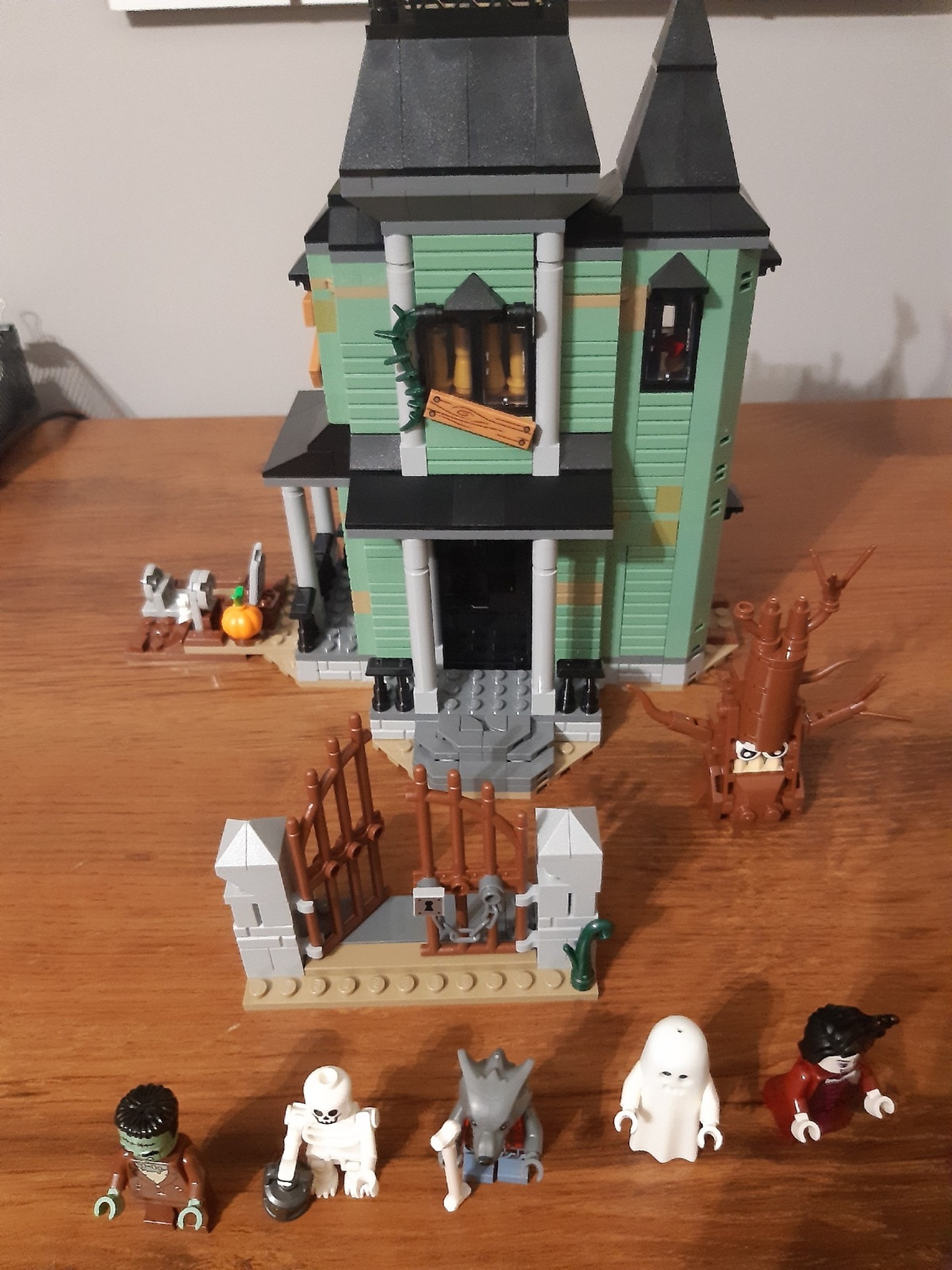 203e29f6-3d9d-472b-b2c8-c11c79488a50