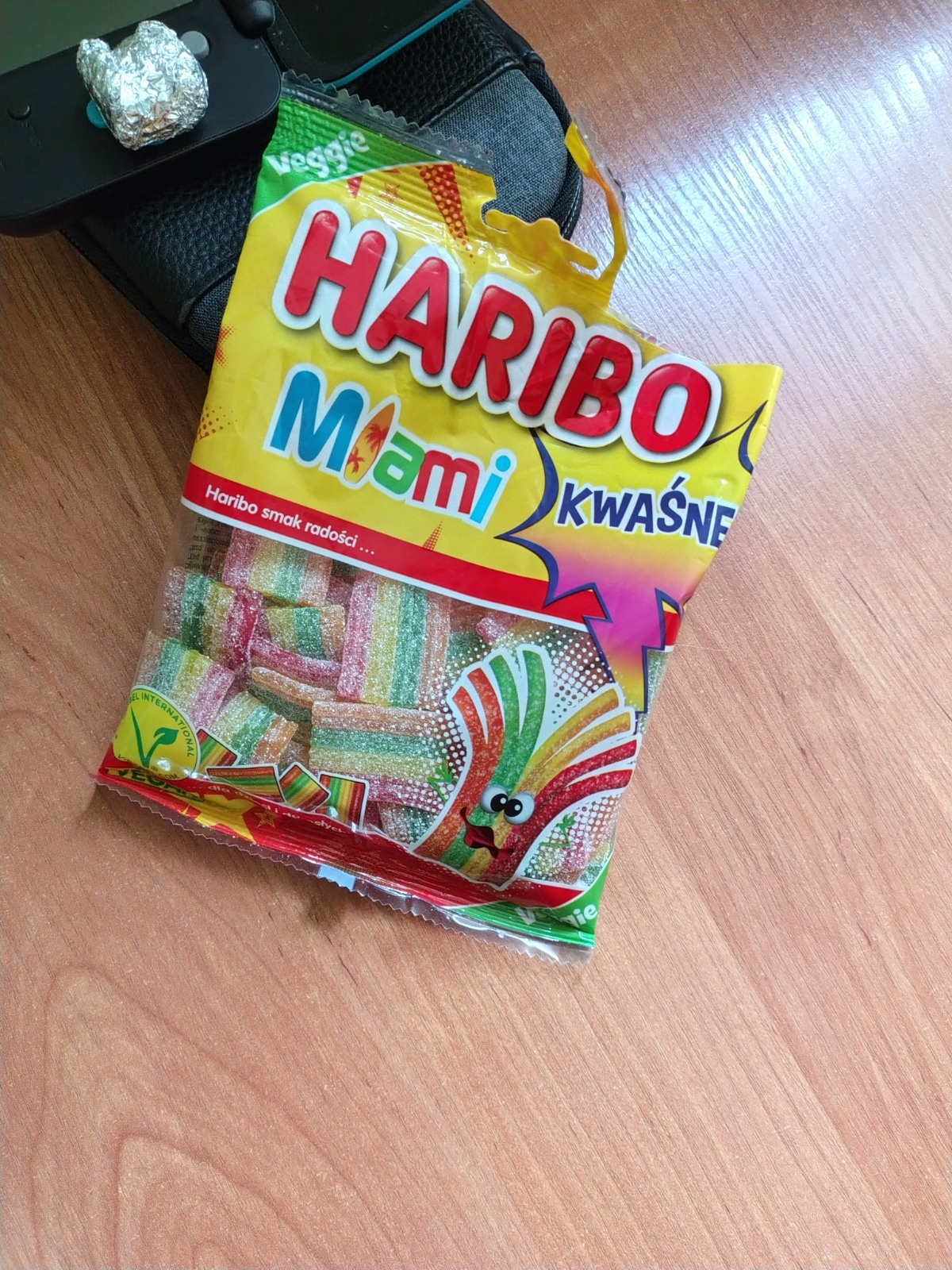 e465e7b6-e8fe-4ac1-ba92-fa28adc3e91e