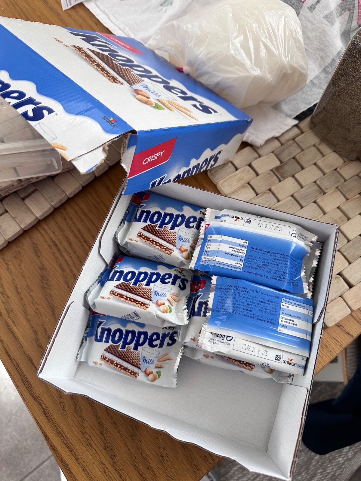 cb52ec54-f498-40a1-8c37-f5220863b022