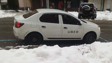 "Rz": Unia chce uregulować pracę kierowców Ubera i Bolta