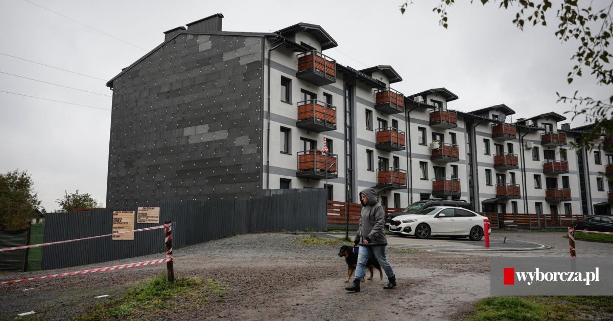 Deweloper blokuje akty własności. Lokatorzy bez praw do mieszkań, za które zapłacili