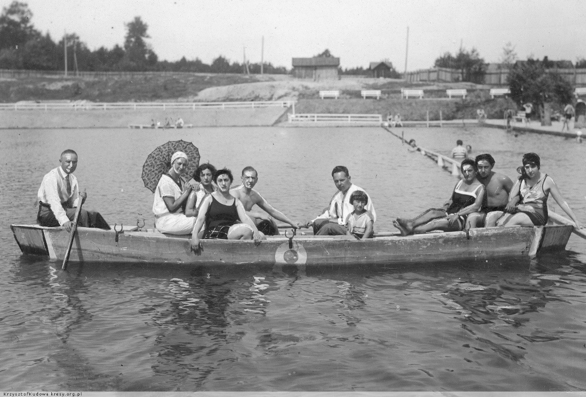 f835b8c1-9050-4a04-990f-94e4bc0de22f