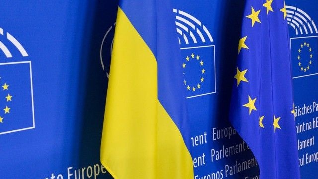 Komisja Europejska: wczorajszą decyzją Ukraina zrobiła krok wstecz