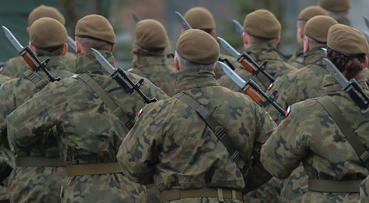 "W wojsku kradną mundury, paradują w nich potem wędkarze". Ruszyła kontrola