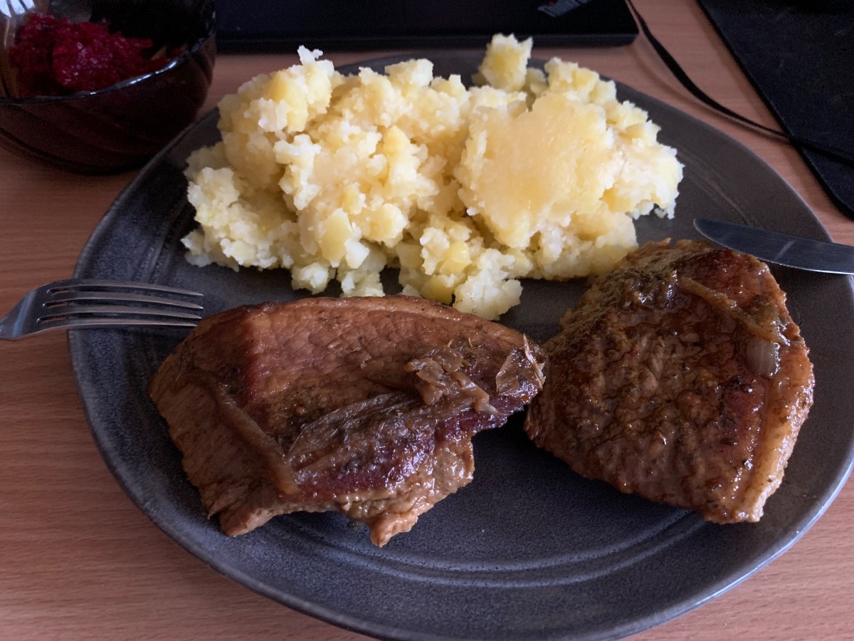 e83baafb-5c8a-4dde-85b3-2ed8e41584d1