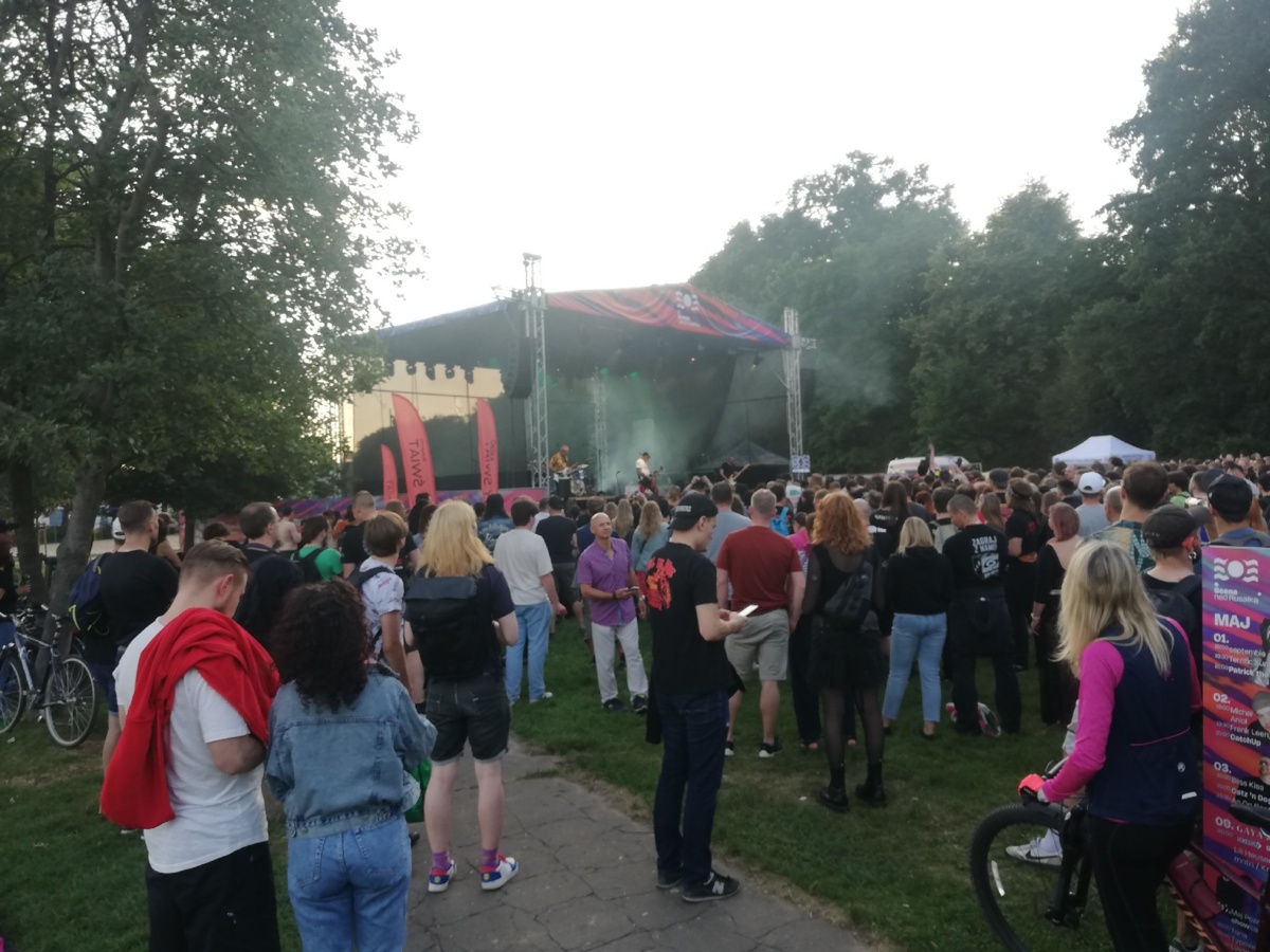 9c687ba4-e8a9-4e12-bb0e-72df0cfc6831