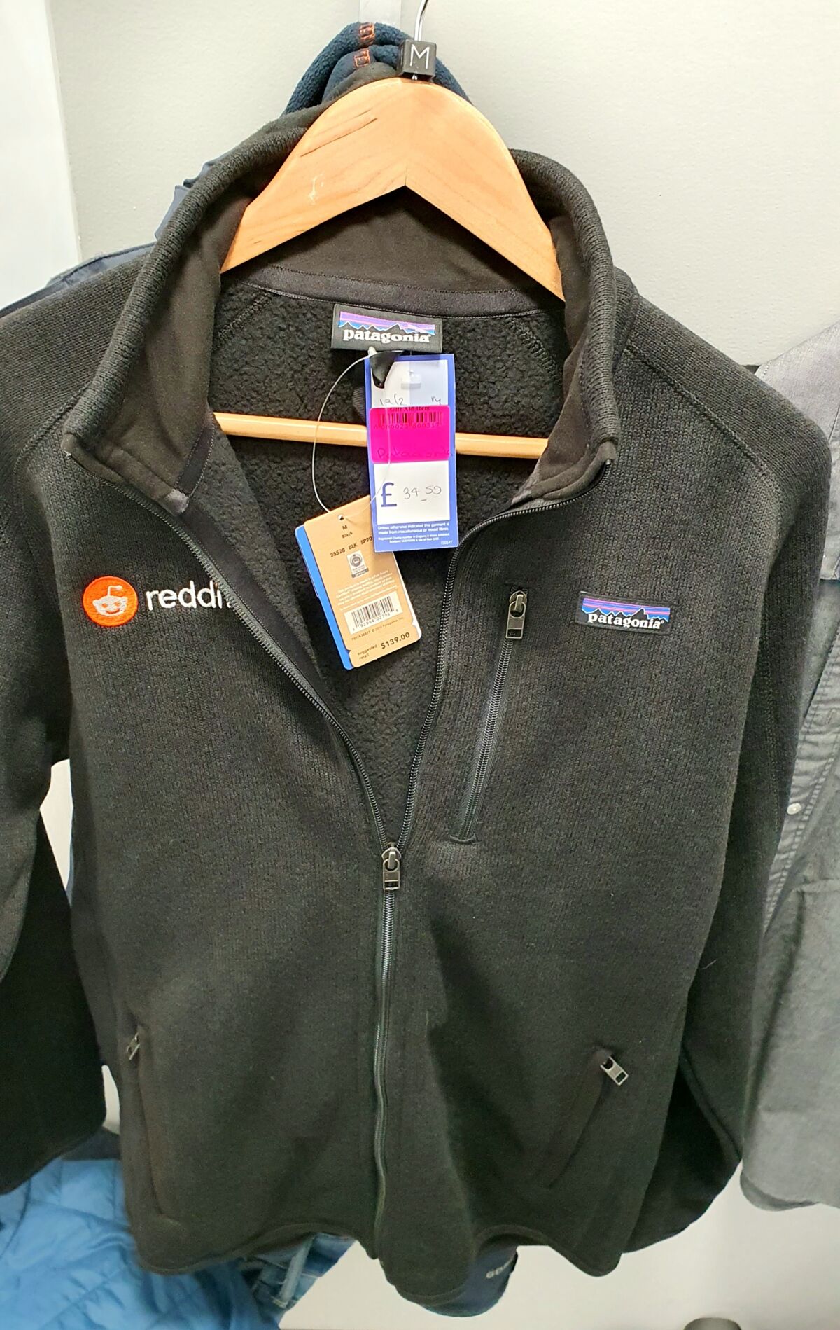 fbfd8dfe-e25e-4aa0-b23d-022dab30c277