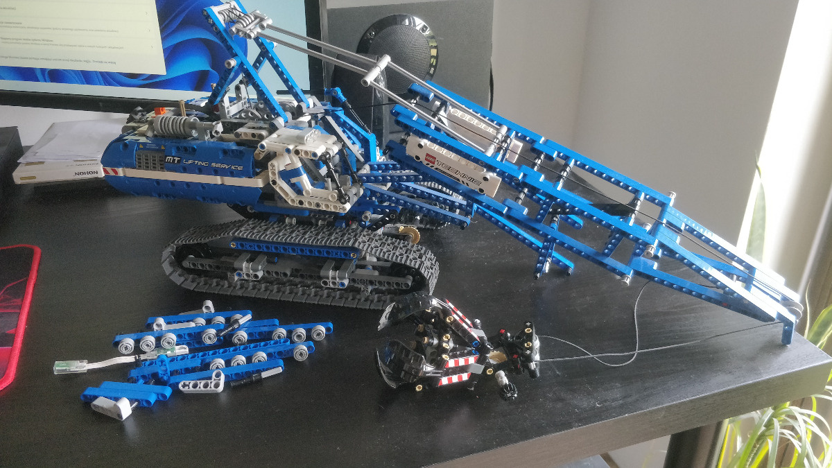 LEGO 42042 Żuraw gąsienicowy - pomysły i ciekawy MOC